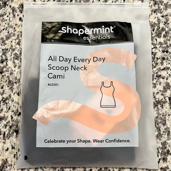 Shapermint NWT Scoup Neck Cami Essentials All Day Every Day Black Size Small - Picture 5 of 11